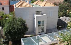 Меблированная вилла с бассейном и видом на море, Затон, Хорватия за 750 000 €