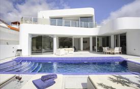 Трехэтажная вилла с бассейном и панорамным видом рядом с пляжем, Ла Калета, Испания за 3 400 000 €