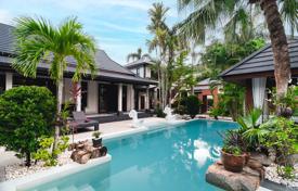 Меблированная вилла с бассейном и парковкой, Пхукет, Таиланд за 957 000 €