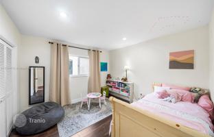 5-комнатный дом 400 м² в Корал Гейблсе за $2 700 000