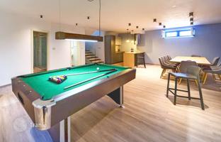 7-комнатный дом 263 м² в Малинске за 1 100 000 €