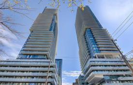 Квартира на Рохэмптон-авеню, Олд Торонто, Торонто,  Онтарио,   Канада за C$746 000