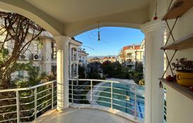 Современные, просторные и светлые апартаменты в жилом комплексе с бассейном за $233 000