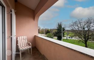 7-комнатный дом 120 м² в Порече за 497 000 €
