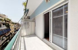 Просторные апартаменты с 2 балконами, Афины, Греция. Цена по запросу