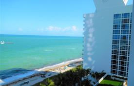 Комфортабельная квартира с видом на океан в резиденции на первой линии от пляжа, Майами-Бич, Флорида, США за $2 100 000