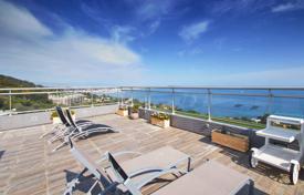 Первоклассный пентхаус с панорамной террасой и видом на море в Каннах, Лазурный Берег, Франция за 3 339 000 €