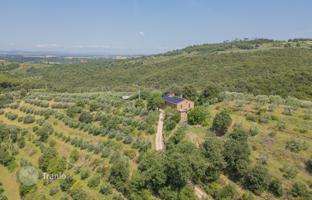 20-комнатное поместье 454 м² в Перудже за 950 000 €