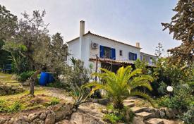 Двухэтажная вилла с пышным садом и видом на море в Портохели, Пелопоннес, Греция за 280 000 €