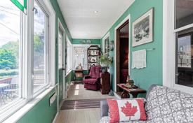 Дом в городе в Восточном Йорке, Торонто, Онтарио,  Канада за C$1 109 000