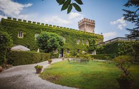 Замок в южной Тоскане за 17 000 € в неделю