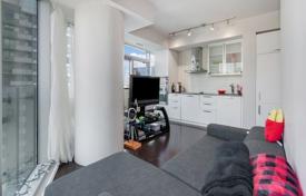 Квартира на Йорк-стрит, Олд Торонто, Торонто,  Онтарио,   Канада за C$733 000