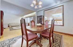 12-комнатный дом в Этобико за C$2 145 000