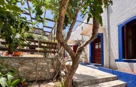 Загородный дом с зелёным садом в тихом посёлке Помпия, Крит, Греция за 160 000 €