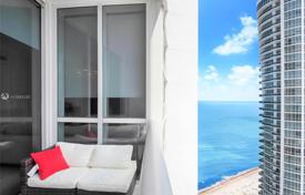 Современная квартира с видом на океан в резиденции на первой линии от пляжа, Санни Айлс Бич, Флорида, США за $879 000