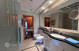 3-комнатная квартира 220 м² в Агиос Тихонасе за 670 000 €