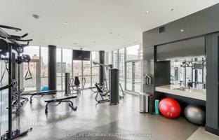 5-комнатная квартира в Олд Торонто за C$1 228 000