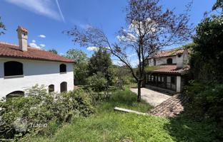 18-комнатный дом 880 м² в Bregi. Цена по запросу