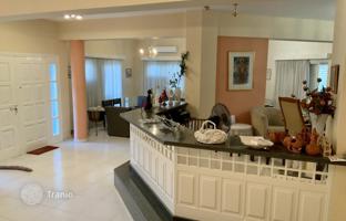 3-комнатный коттедж 300 м² в Енгоми за 570 000 €