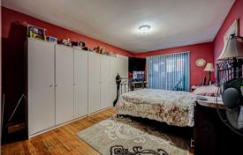5-комнатный таунхаус в Норт-Йорке, Канада за C$1 088 000