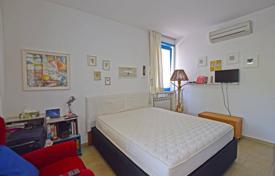 5-комнатная квартира 135 м² в Лигурии, Италия за 395 000 €