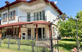 Двухэтажная вилла в резиденции с бассейном, Аланья, Турция за $378 000