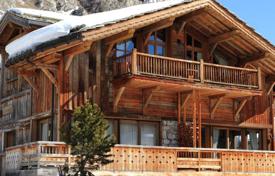 Уютное шале в самом сердце горнолыжного курорта Валь-д'Изер, Франция за 12 100 € в неделю
