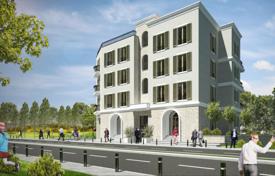 Новые апартаменты с террасой и видом на море в жилом комплексе с гаражом, Тиват, Черногория за 166 000 €