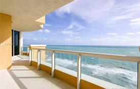 Элитные апартаменты с видом на океан в резиденции на первой линии от пляжа, Санни Айлс Бич, Флорида, США за $2 589 000