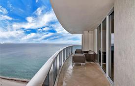 Современная квартира с видом на океан в резиденции на первой линии от пляжа, Санни Айлс Бич, Флорида, США за $790 000