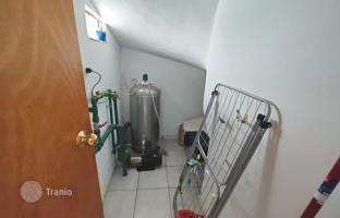 16-комнатный дом 557 м² в Крке за 1 300 000 €