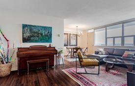 Квартира в Йорке, Торонто, Онтарио,  Канада за C$903 000
