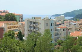 Меблированные апартаменты с террасами и видом на море, Бечичи, Черногория за $171 000