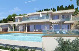 Комфортабельная вилла с участком, бассейном, гаражом, террасой и видом на море, Бенисса, Испания за 1 850 000 €