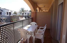 Уютные апартаменты с террасой в жилом комплексе с бассейном, на первой линии от моря, Монт-роч-дель-Камп, Испания за 135 000 €