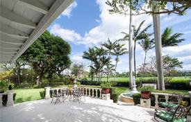 Дом в городе в Майами-Бич, США за $4 390 000