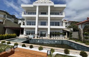 6-комнатная вилла 350 м² в Алании за 83 472 000 TRY