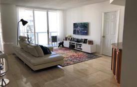 Меблированная трехкомнатная квартира на первой линии от океана в Санни-Айлс-Бич, Флорида, США за $745 000