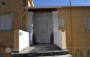 5-комнатный таунхаус на Корфу (Керкире) за 330 000 €