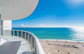 Элитные апартаменты с видом на океан в резиденции на первой линии от пляжа, Санни Айлс Бич, Флорида, США за 3 136 000 €