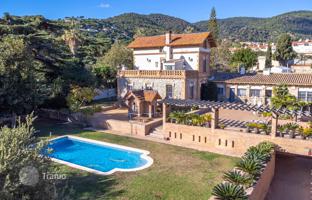 5-комнатная вилла 332 м² в Премия-де-Дальт за 2 990 000 €