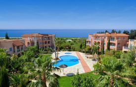 Резиденция с бассейнами рядом с пляжем, Пафос, Кипр за От 159 000 €
