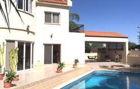 Просторная вилла с частным садом, бассейном, парковкой и патио, Ларнака, Кипр за 480 000 €