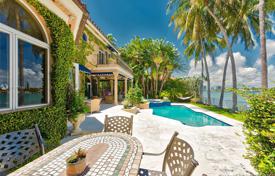 Комфортабельная вилла с бассейном, террасой и гаражом, Майами-Бич, США за $8 995 000