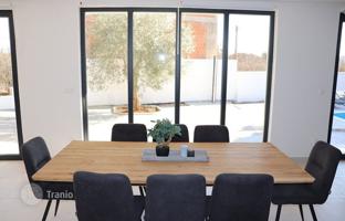5-комнатный дом 200 м² в Приморско-Горанской жупании за 490 000 €