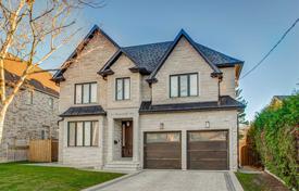 Дом в городе в Норт-Йорке, Торонто, Онтарио,  Канада за C$2 290 000