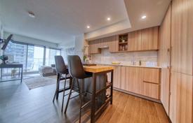Квартира на Батерст-стрит, Торонто, Онтарио,  Канада за C$826 000
