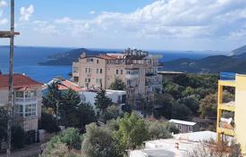 Квартира с 3 спальнями и панорамным видом на полуостров за 365 000 €