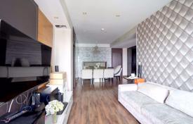 2-комнатные апартаменты в кондо в Бангкоке, Таиланд за $294 000