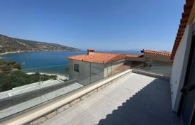 Двухуровневый таунхаус с бассейном всего в 20 м от моря, Нафплион, Пелопоннес, Греция за 250 000 €